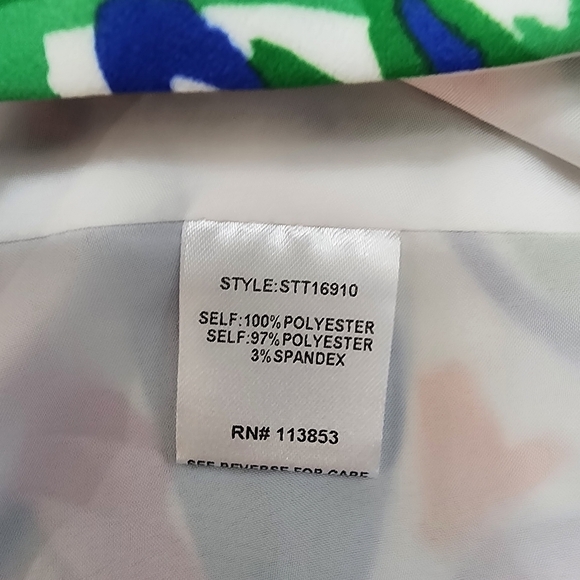 Sugarlips Women  Size L Floral Top Off Shoulders - Picture 6 of 8